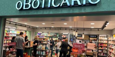 Botic&aacute;rio dribla mercado fraco e encurta dist&acirc;ncia para a l&iacute;der Natura