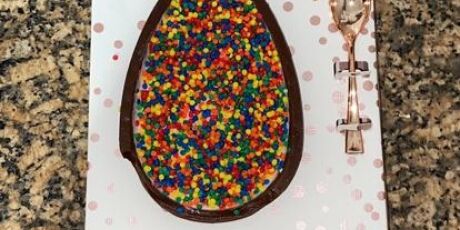 P&aacute;scoa: comer chocolate causa acne? 