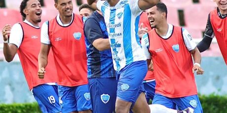 Ivinhema vence e continua l&iacute;der, enquanto Oper&aacute;rio empata novamente pela S&eacute;rie D 