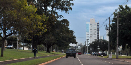 Policial civil b&ecirc;bado atira em bar na Afonso Pena e &eacute; detido pela PM