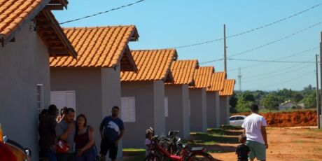 Fam&iacute;lias com renda de at&eacute; R$ 8,1 mil poder&atilde;o participar de programas habitacionais