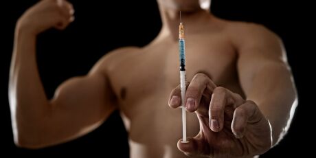 Voc&ecirc; sabia que n&atilde;o existe dose segura de anabolizantes para ganho de massa muscular?