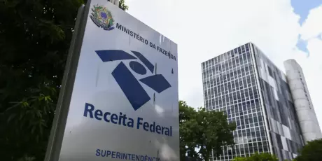 Arrecada&ccedil;&atilde;o federal bate recorde e supera R$ 278 bilh&otilde;es em abril