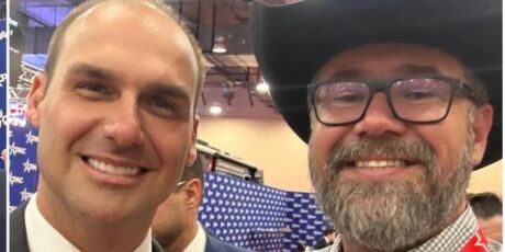 Eduardo Bolsonaro sai em defesa de Pollon e diz que afastamento &eacute; "persegui&ccedil;&atilde;o"