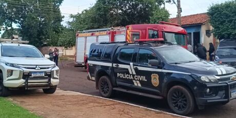 Mulher &eacute; presa por incendiar banheiro e matar homem em Dourados