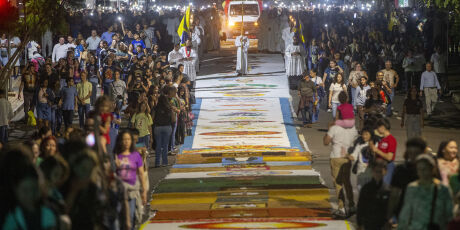 Corpus Christi re&uacute;ne 30 mil ao longo do dia em Campo Grande