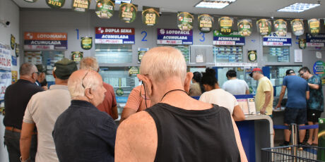 Caixa lan&ccedil;a "Copa da Loteca" com premia&ccedil;&atilde;o estimada de R$ 10 milh&otilde;es; saiba como jogar