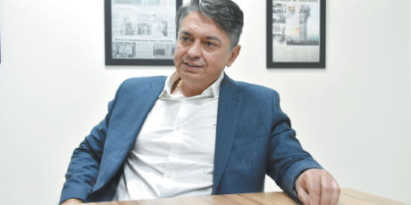"S&oacute; existem dois caminhos: ou devolver a concess&atilde;o, ou decretar a caducidade"