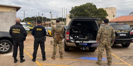 Opera&ccedil;&atilde;o em MS investiga envolvimento de policiais em contrabando