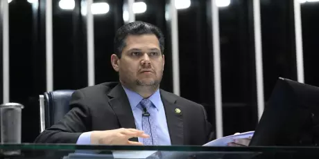 Dela&ccedil;&atilde;o de Vorcaro aponta propina de US$ 30 mi a Alcolumbre, diz revista