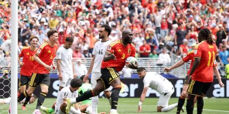 Lukaku sai do banco, participa de gol em 22 segundos e evita derrota da B&eacute;lgica para o Egito na Copa