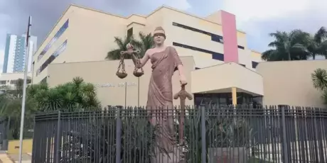 Juiz manda cart&oacute;rio dar dupla maternidade a crian&ccedil;a concebida por insemina&ccedil;&atilde;o caseira