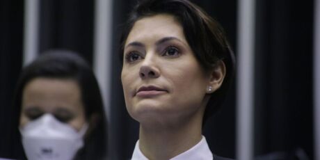 Michelle Bolsonaro deixa comando do PL Mulher em meio a crise interna no partido