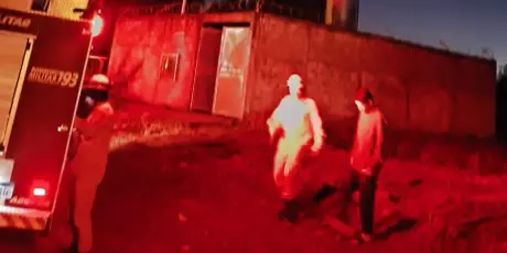 Jovem que amea&ccedil;ava se jogar de torre &eacute; salvo ap&oacute;s horas de negocia&ccedil;&atilde;o em MS