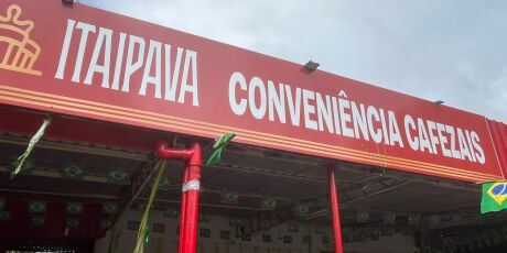 Motorista &eacute; morto ap&oacute;s colis&atilde;o em frente a conveni&ecirc;ncia em Campo Grande