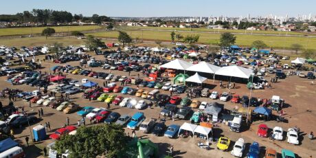 Evento re&uacute;ne carros antigos com exposi&ccedil;&atilde;o de Chevette e outras rel&iacute;quias