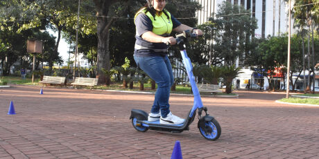 A&ccedil;&atilde;o no Parque das Na&ccedil;&otilde;es orienta sobre patinetes el&eacute;tricos amanh&atilde; 