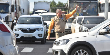 Agetran alerta motoristas para interdi&ccedil;&otilde;es nesta segunda-feira em Campo Grande