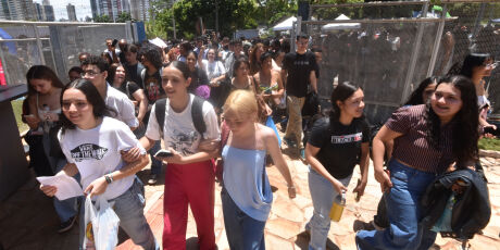 Termina prazo escolher idioma da prova do Enem 2026