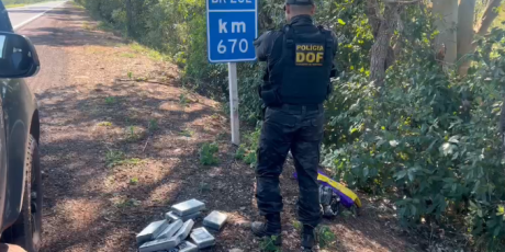 DOF apreende 10 kg de coca&iacute;na abandonados &agrave;s margens da BR-262