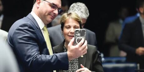 Tereza Cristina n&atilde;o ser&aacute; a vice de Fl&aacute;vio Bolsonaro