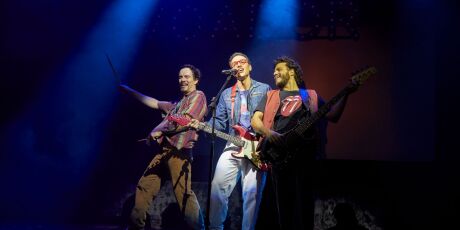 "Vital", o musical que conta a hist&oacute;ria de Os Paralamas do Sucesso, chega a Campo Grande