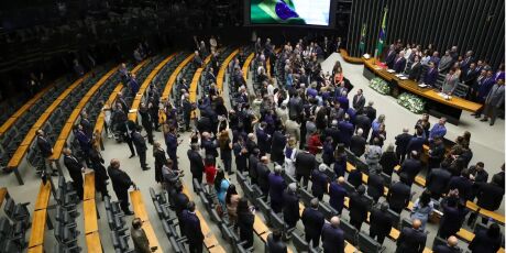 Um ter&ccedil;o dos partidos explicou controle de emendas parlamentares