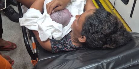 Beb&ecirc; nasce dentro de viatura do Corpo de Bombeiros em Lad&aacute;rio