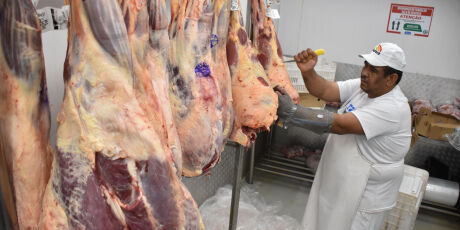 Alta da arroba chega ao consumidor e carne bovina sobe 11% neste ano