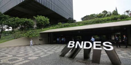 Mato Grosso do Sul recebe cr&eacute;dito bilion&aacute;rio do BNDES