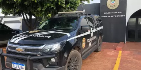 Pai &eacute; preso suspeito de espancar beb&ecirc; de dois meses