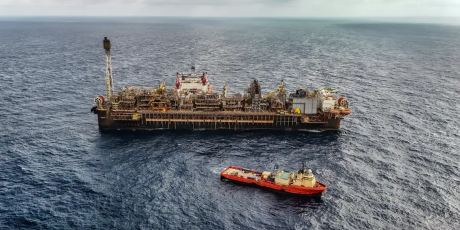 Leil&otilde;es de petr&oacute;leo em outubro ter&atilde;o recorde de &aacute;reas em disputa
