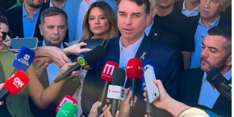 Azambuja e Contar participam de encontro do PL em Bras&iacute;lia ao lado de Fl&aacute;vio Bolsonaro