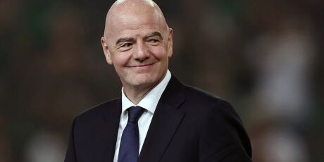 Aliado de Infantino avalia que maioria apoia presidente da Fifa: 'Levaria um tiro por ele'