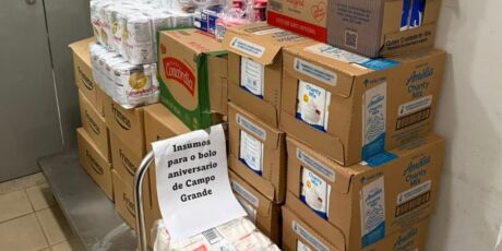 Bolo de 800 quilos ser&aacute; distribu&iacute;do gratuitamente ap&oacute;s desfile