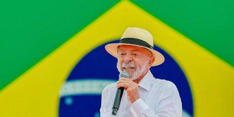 Lula repete que, se depender de sua vontade, acabar&aacute; com as bets no Brasil