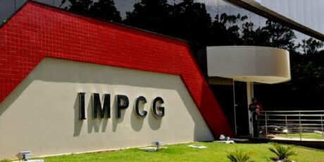 Aposentados e pensionistas podem ter pagamento bloqueado em Campo Grande