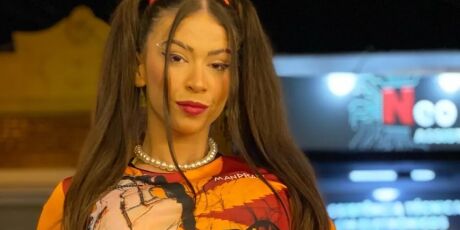 MC Pipokinha &eacute; condenada por show com cenas sexuais diante de adolescentes em MS