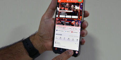 Policial se afunda em d&iacute;vida de R$ 4,6 milh&otilde;es em apostas esportivas