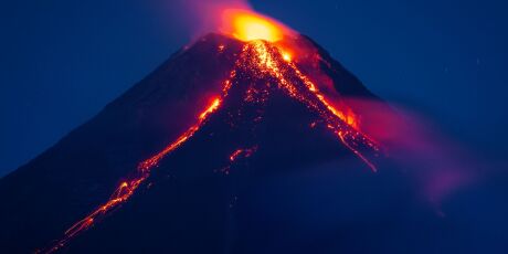 Terremoto despertOU vulc&atilde;o que estava adormecido h&aacute; 500 anos e chama aten&ccedil;&atilde;o dos cientistas
