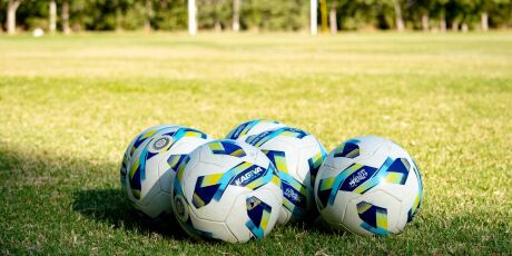 Clube avaliado em milh&otilde;es &eacute; vendido por apenas R$ 6 para tentar evitar fal&ecirc;ncia