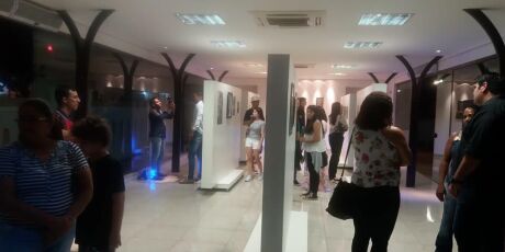Exposi&ccedil;&atilde;o gratuita &eacute; op&ccedil;&atilde;o para quem gosta de arte em Campo Grande