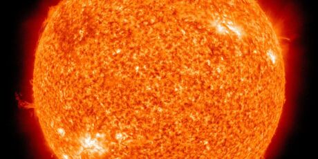 Pode acontecer com a Terra? Astr&ocirc;nomo confirma que o Sol engoliu um planeta gigante