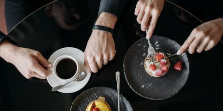 Caf&eacute; pode fazer mal ao intestino, mas estudo aponta menor risco de morte entre consumidores
