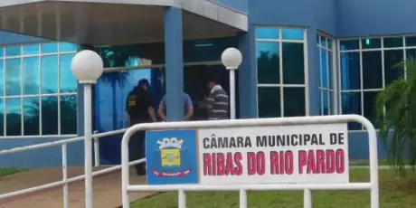MPMS exige fim de penduricalhos para servidores de c&acirc;mara de vereadores