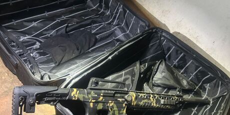Homem aponta arma para o Batalh&atilde;o de Choque e morre em confronto