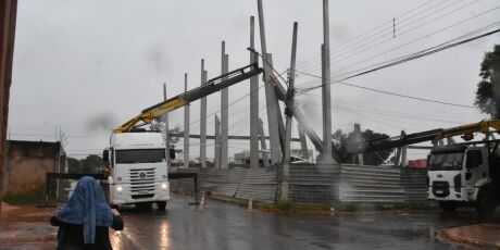 Estrutura de supermercado que matou dois funcion&aacute;rios volta a desabar em Campo Grande