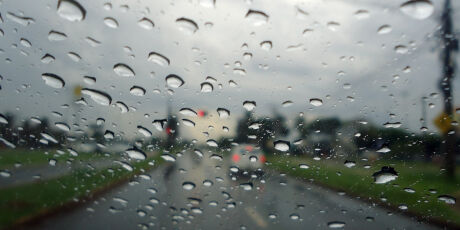 Chuva derruba temperatura em quase 9&deg;C em Campo Grande 
