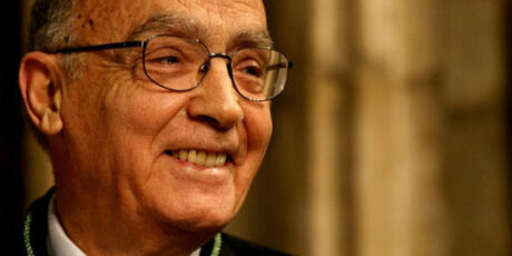 Saramago, Nobel de Literatura: "S&oacute; pensando nas pequenas coisas chegaremos a compreender as grandes"