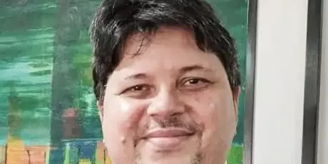 Jornalista brasileiro cr&iacute;tico a Milei &eacute; deportado da Argentina